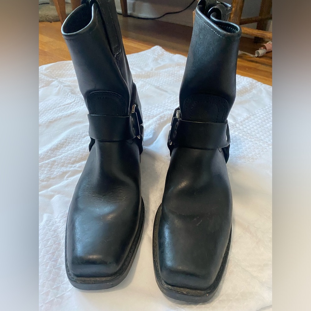 Frye Short Harness Boots Size 8.5
